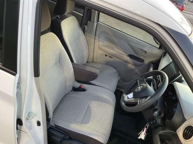 デイズ ６６０　Ｓ　バックモニター　運転席エアバッグ　ｉ－ＳＴＯＰ　１オーナ　Ｂカメラ　ナビＴＶ　助手席エアバッグ　ドライブレコーダー　ＥＴＣ　キーレスエントリーシステム　記録簿有り　カーテンエアバック　エアコン　ＰＷ　ＰＳ　ＡＢＳ（10枚目）