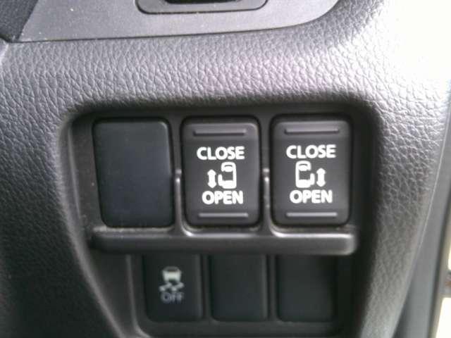 デイズルークス ハイウェイスターターボ メモリーナビ 地デジ アラウンドビュ アランドビューカメラ 両側オートスライドD スマートキーPスタート バックカメラ エアコン アルミホイール サイドカメラ パワーウィンドウ ABS キーレスエントリー メモリーナビ ワンセグTV(5枚目)