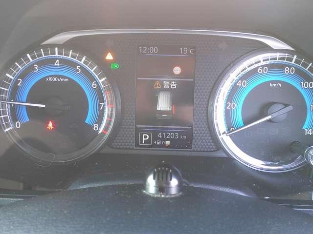 ルークス ハイウェイスターＧターボ　純正９インチメモリ―ナビ　地デジ　助手席エアバッグ　アイドリングストップ機能　両側電動スライドドア　インテリキ－　レーンキープ　ＬＥＤヘッドランプ　ＥＴＣ　バックモニター　キーフリー　アルミホイール　ＡＢＳ　パワーステアリング（9枚目）