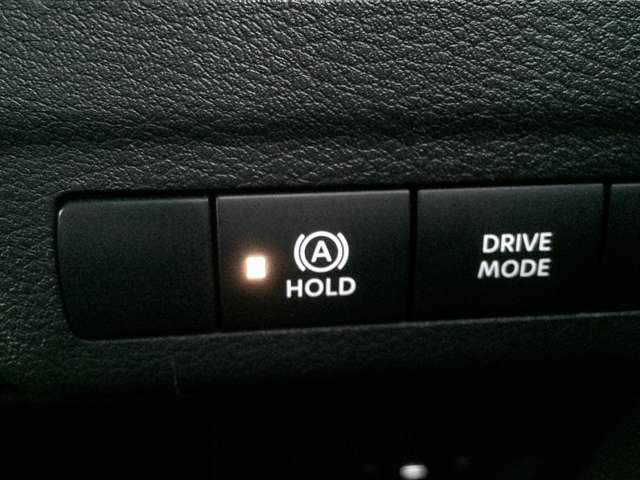 サクラ Ｘ　電気軽自動車　弊社試乗車　９インチメモリ―ナビ　地デジＴＶ　バックカメラ　ＬＥＤオートライト　追突回避エマージェンシーブレーキ　前後踏み間違い防止機能　純正１４インチオートライト（11枚目）