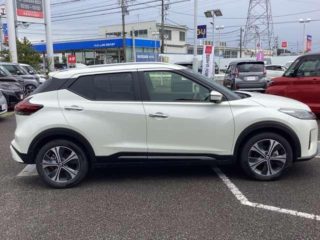 キックス 1.2 X (e-POWER) スタイルエディション LEDヘッドライト アラウンドビュー エマブレ LEDヘッドランプ 車線逸脱 ワンオーナー ETC スマートキー ナビTV メモリ-ナビ パワステ エアコン キーレス パワーウィンドウ ABS バックカメラ(19枚目)