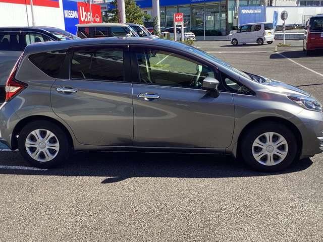 ノート 1.2 X 純正メモリーナビTVアイドリングストップ全 レーダーブレーキサポート ETC搭載 Dレコ スマトキー キーレス 運転席助手席エアバッグ ナビTV ワンセグ バックカメラ エアコン パワーウィンドウ パワーステアリング レーンアシスト ABS(18枚目)