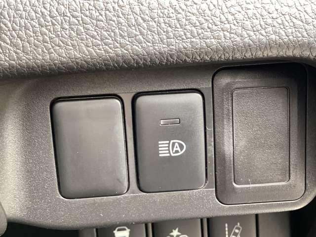 デイズ ６６０　ハイウェイスターＧターボ　純正メモリーナビＴＶ　全周囲カメラ　誤発進抑制　アイスト　運転席エアバッグ　レーンキープアシスト　スマキー　ナビＴＶ　バックモニター　ワンセグ　エアコン　オートクルーズ　ＡＢＳ　パワステ　キーレスエントリー　助手席エアバック　アルミ（13枚目）