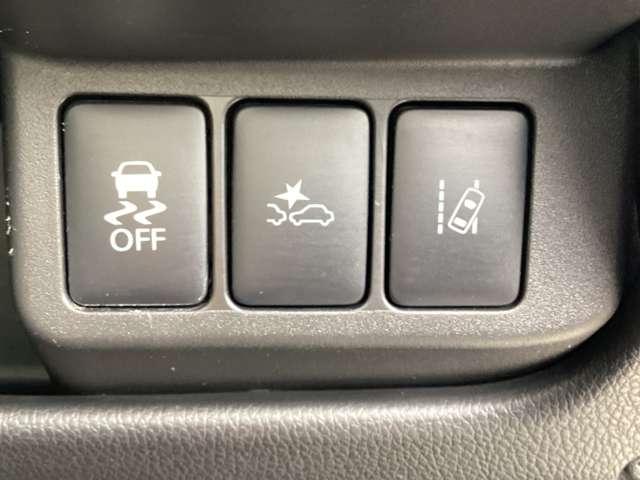 デイズ ６６０　ハイウェイスターＧターボ　純正メモリーナビＴＶ　全周囲カメラ　誤発進抑制　アイスト　運転席エアバッグ　レーンキープアシスト　スマキー　ナビＴＶ　バックモニター　ワンセグ　エアコン　オートクルーズ　ＡＢＳ　パワステ　キーレスエントリー　助手席エアバック　アルミ（14枚目）