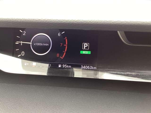 セレナ ２．０　セレクションＩＩ　バックモニタ　全周囲モニタ　アイスト　Ｐアシスト　インテリキー　ＬＥＤライト　ＥＴＣ車載器　オートクルーズコントロール　サイドエアバッグ　ドライブレコーダー　メモリ－ナビ　アルミ　ＴＶナビ　エアバック（8枚目）