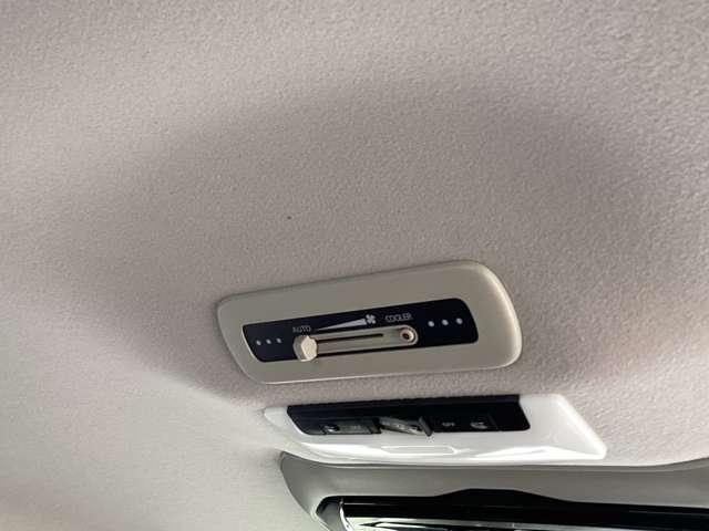 セレナ ２．０　セレクションＩＩ　バックモニタ　全周囲モニタ　アイスト　Ｐアシスト　インテリキー　ＬＥＤライト　ＥＴＣ車載器　オートクルーズコントロール　サイドエアバッグ　ドライブレコーダー　メモリ－ナビ　アルミ　ＴＶナビ　エアバック（18枚目）