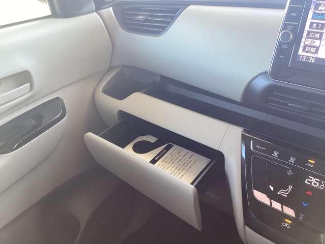 ルークス ６６０　Ｘ　純正メモリーナビＴＶ　全周囲カメラ　アラモニ　前後衝突軽減ブレーキ　ワンオーナー車　車線逸脱防止　ＥＴＣ　スマートキー　キーフリー　ドライブレコーダー　ｉ－ｓｔｏｐ　フルオートエアコン　パワーウインドウ　バックカメラ　カーテンエアバッグ（10枚目）