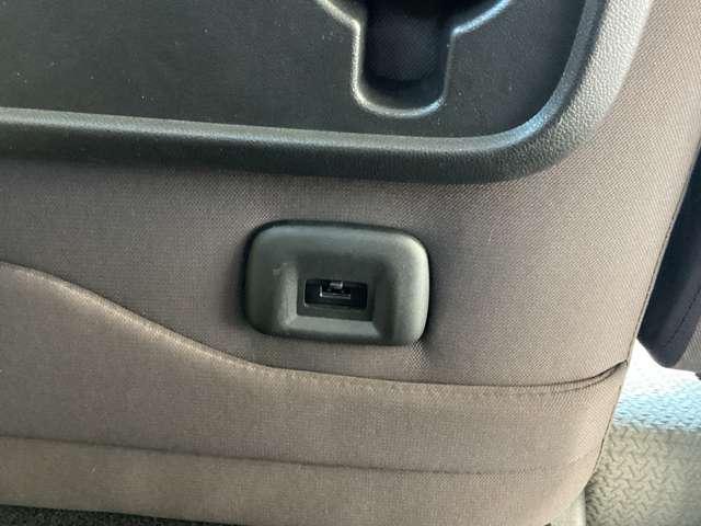 ルークス ６６０　Ｘ　純正メモリーナビＴＶ　全周囲カメラ　アラモニ　前後衝突軽減ブレーキ　ワンオーナー車　車線逸脱防止　ＥＴＣ　スマートキー　キーフリー　ドライブレコーダー　ｉ－ｓｔｏｐ　フルオートエアコン　パワーウインドウ　バックカメラ　カーテンエアバッグ（19枚目）