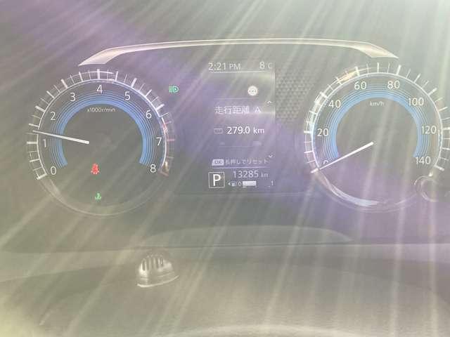 デイズ ６６０　Ｘ　バックカメラ　衝突被害軽減ブレーキ　アイドリングストップ付き　エマ－ジェンシ－ブレ－キ　オートハイビーム　インテリキ－　運転席エアバッグ　バックモニタ　サイドエアバック　車線逸脱警報　Ｄレコ　ＰＳ（6枚目）