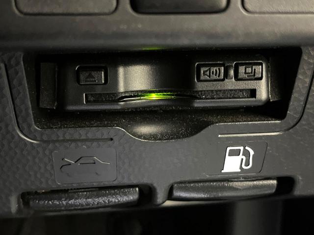 タンク カスタムＧ　両側電動ドア　ＳＤナビ　バックカメラ　衝突被害軽減システム　ドラレコ　コーナーセンサー　スマートキー　ＬＥＤヘッド　ビルトインＥＴＣ　クルコン　オートハイビーム　オートライト　オートエアコン（7枚目）