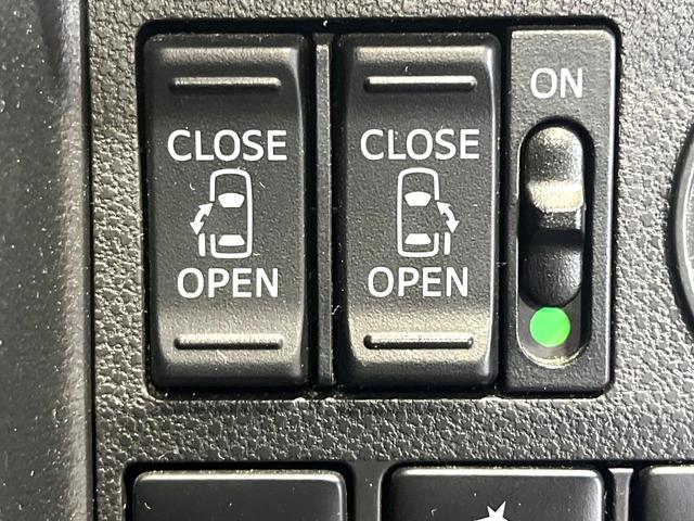 タント カスタムＸ　トップエディションＳＡＩＩＩ　両側電動ドア　ＳＤナビ　バックカメラ　衝突被害軽減システム　禁煙車　ハーフレザーシート　シートヒーター　コーナーセンサー　スマートキー　ＬＥＤヘッド　オートハイビーム　ワンオーナー　オートライト（6枚目）