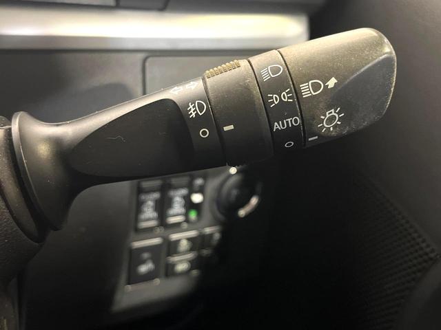 タント カスタムＸ　トップエディションＳＡＩＩＩ　両側電動ドア　ＳＤナビ　バックカメラ　衝突被害軽減システム　禁煙車　ハーフレザーシート　シートヒーター　コーナーセンサー　スマートキー　ＬＥＤヘッド　オートハイビーム　ワンオーナー　オートライト（26枚目）
