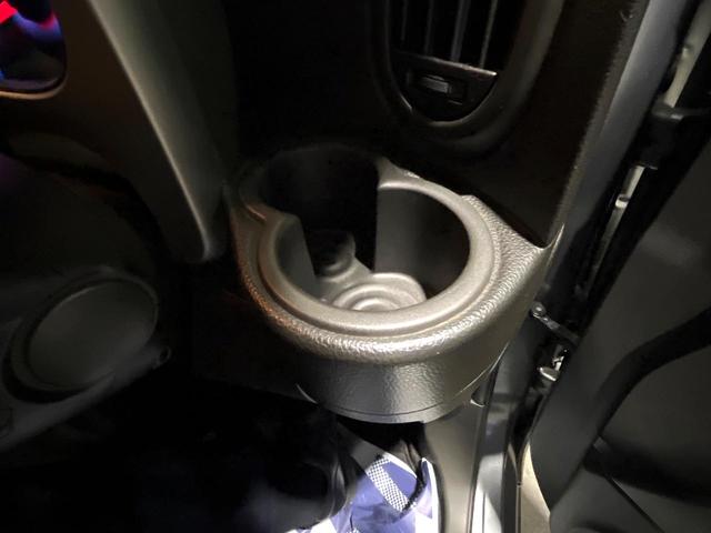 キューブ 15X Vセレクション SDナビ 禁煙車 スマートキー オートライト オートエアコン CD DVD再生 フルセグ(32枚目)
