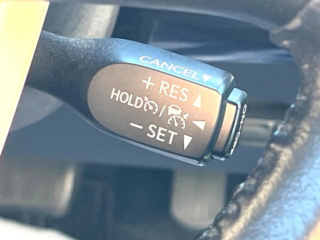 プリウスPHV A バックカメラ レーダークルーズ ドラレコ スマートキー LEDヘッド ETC オートハイビーム オートライト オートエアコン 純正15インチアルミ Bluetooth フルセグ LEDフォグ(6枚目)