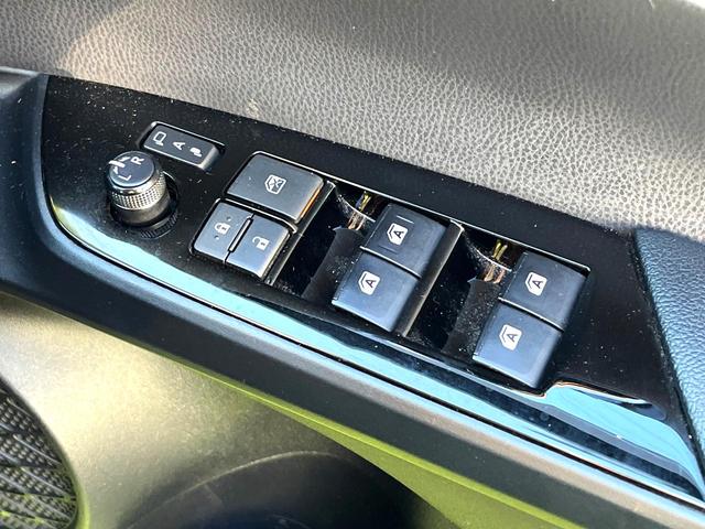 プリウスPHV A バックカメラ レーダークルーズ ドラレコ スマートキー LEDヘッド ETC オートハイビーム オートライト オートエアコン 純正15インチアルミ Bluetooth フルセグ LEDフォグ(34枚目)