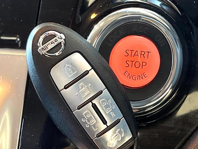 エルグランド 250ハイウェイスター 両側電動ドア バックカメラ ハーフレザーシート スマートキー LEDヘッド ビルトインETC クルコン オートライト オートエアコン 純正18インチアルミ リアエアコン Bluetooth CD(24枚目)