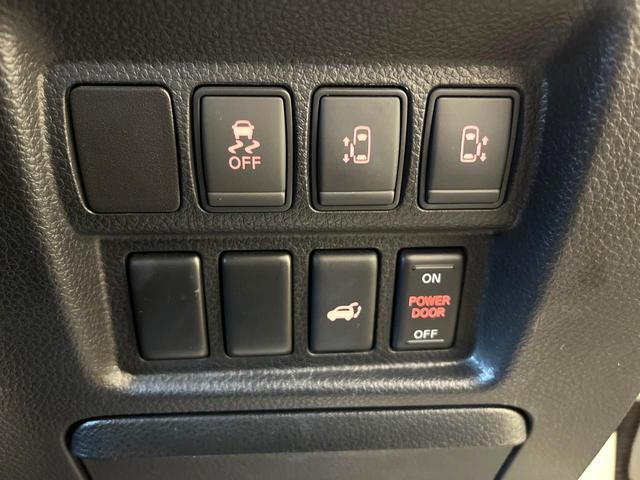 エルグランド 250ハイウェイスター 両側電動ドア バックカメラ ハーフレザーシート スマートキー LEDヘッド ビルトインETC クルコン オートライト オートエアコン 純正18インチアルミ リアエアコン Bluetooth CD(29枚目)