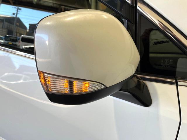 エルグランド 250ハイウェイスター 両側電動ドア バックカメラ ハーフレザーシート スマートキー LEDヘッド ビルトインETC クルコン オートライト オートエアコン 純正18インチアルミ リアエアコン Bluetooth CD(45枚目)