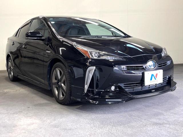 プリウス Ａプレミアム　ツーリングセレクション　フルエアロ　ＳＤナビ　全周囲カメラ　レーダークルーズ　レザーシート　パワーシート　コーナーセンサー　スマートキー　ＬＥＤヘッド　ＥＴＣ２．０　オートハイビーム　オートライト　オートエアコン（19枚目）