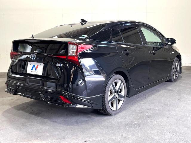 プリウス Ａプレミアム　ツーリングセレクション　フルエアロ　ＳＤナビ　全周囲カメラ　レーダークルーズ　レザーシート　パワーシート　コーナーセンサー　スマートキー　ＬＥＤヘッド　ＥＴＣ２．０　オートハイビーム　オートライト　オートエアコン（20枚目）