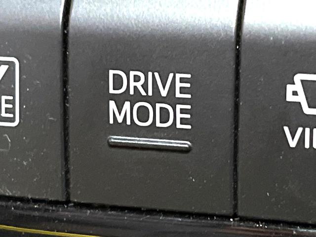 プリウス Ａプレミアム　ツーリングセレクション　フルエアロ　ＳＤナビ　全周囲カメラ　レーダークルーズ　レザーシート　パワーシート　コーナーセンサー　スマートキー　ＬＥＤヘッド　ＥＴＣ２．０　オートハイビーム　オートライト　オートエアコン（36枚目）