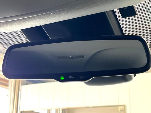 プリウス Ａプレミアム　ツーリングセレクション　フルエアロ　ＳＤナビ　全周囲カメラ　レーダークルーズ　レザーシート　パワーシート　コーナーセンサー　スマートキー　ＬＥＤヘッド　ＥＴＣ２．０　オートハイビーム　オートライト　オートエアコン（45枚目）