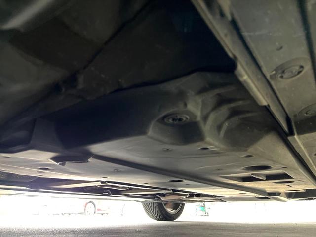 プリウス Ａプレミアム　ツーリングセレクション　フルエアロ　ＳＤナビ　全周囲カメラ　レーダークルーズ　レザーシート　パワーシート　コーナーセンサー　スマートキー　ＬＥＤヘッド　ＥＴＣ２．０　オートハイビーム　オートライト　オートエアコン（47枚目）