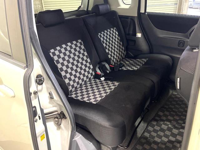 ソリオ ブラック＆ホワイト　電動スライドドア　ＳＤナビ　禁煙車　シートヒーター　スマートキー　ＨＩＤヘッド　ＥＴＣ　オートライト　オートエアコン　純正１５インチアルミ　ＣＤ　ＤＶＤ再生　フルセグ（8枚目）