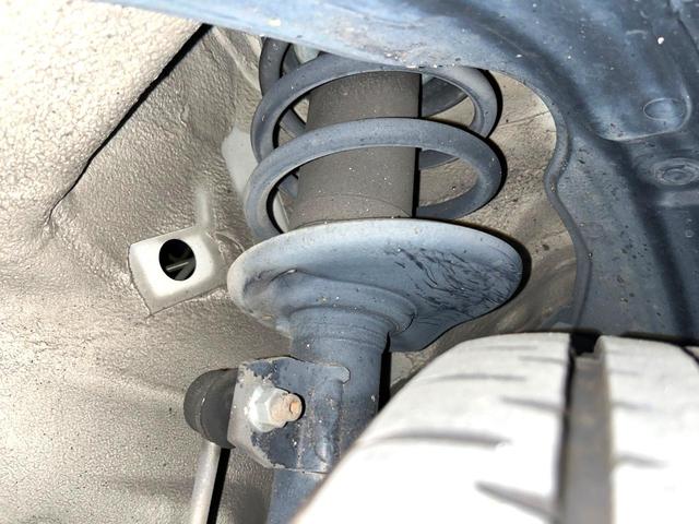 ソリオ ブラック＆ホワイト　電動スライドドア　ＳＤナビ　禁煙車　シートヒーター　スマートキー　ＨＩＤヘッド　ＥＴＣ　オートライト　オートエアコン　純正１５インチアルミ　ＣＤ　ＤＶＤ再生　フルセグ（20枚目）