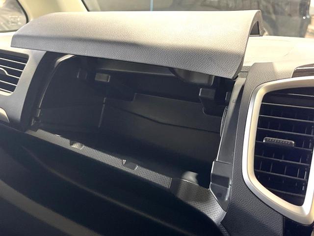 ソリオ ブラック＆ホワイト　電動スライドドア　ＳＤナビ　禁煙車　シートヒーター　スマートキー　ＨＩＤヘッド　ＥＴＣ　オートライト　オートエアコン　純正１５インチアルミ　ＣＤ　ＤＶＤ再生　フルセグ（36枚目）