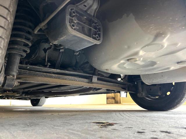 シエンタ ハイブリッドＧ　両側電動ドア　バックカメラ　衝突被害軽減システム　コーナーセンサー　スマートキー　ＬＥＤヘッド　ナビ連動ＥＴＣ　車線逸脱警報　オートライト　オートエアコン　Ｂｌｕｅｔｏｏｔｈ　フルセグ（23枚目）