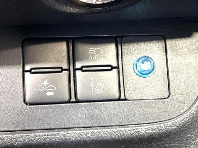 シエンタ ハイブリッドＧ　両側電動ドア　バックカメラ　衝突被害軽減システム　コーナーセンサー　スマートキー　ＬＥＤヘッド　ナビ連動ＥＴＣ　車線逸脱警報　オートライト　オートエアコン　Ｂｌｕｅｔｏｏｔｈ　フルセグ（33枚目）