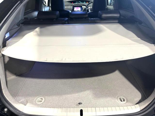 プリウス Ｓ　バックカメラ　スマートキー　ＬＥＤヘッド　ビルトインＥＴＣ　純正１７インチアルミ　オートエアコン　Ｂｌｕｅｔｏｏｔｈ　ＣＤ　ＤＶＤ再生（35枚目）