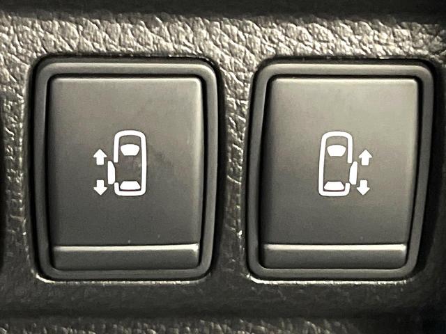 エルグランド 250ハイウェイスターアーバンクロム 両側電動ドア 全周囲カメラ 禁煙車 ハーフレザーシート コーナーセンサー スマートキー HIDヘッド ビルトインETC 純正18インチアルミ オートライト デュアルエアコン CD DVD再生 地デジ(5枚目)