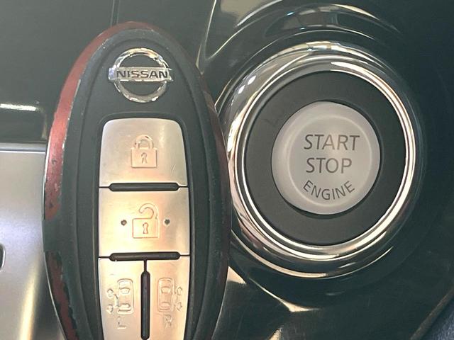 エルグランド 250ハイウェイスターアーバンクロム 両側電動ドア 全周囲カメラ 禁煙車 ハーフレザーシート コーナーセンサー スマートキー HIDヘッド ビルトインETC 純正18インチアルミ オートライト デュアルエアコン CD DVD再生 地デジ(7枚目)