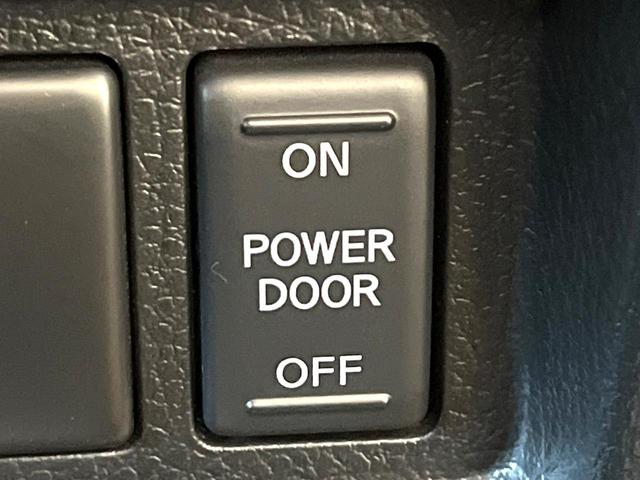 エルグランド 250ハイウェイスターアーバンクロム 両側電動ドア 全周囲カメラ 禁煙車 ハーフレザーシート コーナーセンサー スマートキー HIDヘッド ビルトインETC 純正18インチアルミ オートライト デュアルエアコン CD DVD再生 地デジ(33枚目)