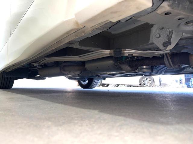 エルグランド 250ハイウェイスターアーバンクロム 両側電動ドア 全周囲カメラ 禁煙車 ハーフレザーシート コーナーセンサー スマートキー HIDヘッド ビルトインETC 純正18インチアルミ オートライト デュアルエアコン CD DVD再生 地デジ(43枚目)