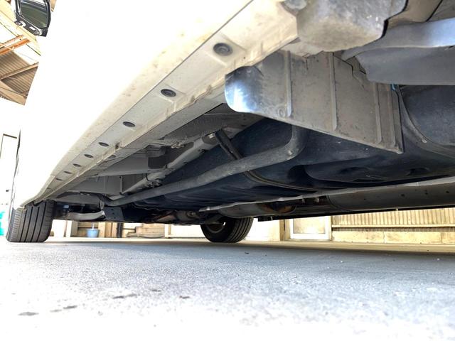 エルグランド 250ハイウェイスターアーバンクロム 両側電動ドア 全周囲カメラ 禁煙車 ハーフレザーシート コーナーセンサー スマートキー HIDヘッド ビルトインETC 純正18インチアルミ オートライト デュアルエアコン CD DVD再生 地デジ(44枚目)