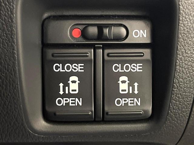 Ｎ－ＢＯＸカスタム Ｇ・ＬパッケージＳＳパッケージ　両側電動ドア　純正ＨＤＤナビ　バックカメラ　衝突被害軽減システム　禁煙車　スマートキー　ＨＩＤヘッド　ＥＴＣ　純正１４インチアルミ　オートエアコン　Ｂｌｕｅｔｏｏｔｈ　ＣＤ　ＤＶＤ再生　フルセグ（6枚目）