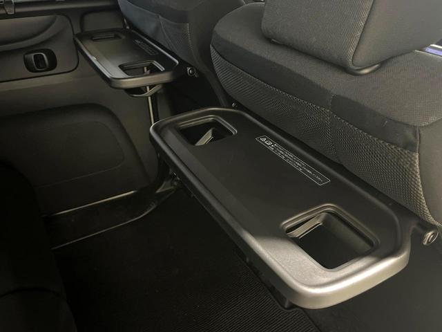 Ｎ－ＢＯＸカスタム Ｇ・ＬパッケージＳＳパッケージ　両側電動ドア　純正ＨＤＤナビ　バックカメラ　衝突被害軽減システム　禁煙車　スマートキー　ＨＩＤヘッド　ＥＴＣ　純正１４インチアルミ　オートエアコン　Ｂｌｕｅｔｏｏｔｈ　ＣＤ　ＤＶＤ再生　フルセグ（23枚目）