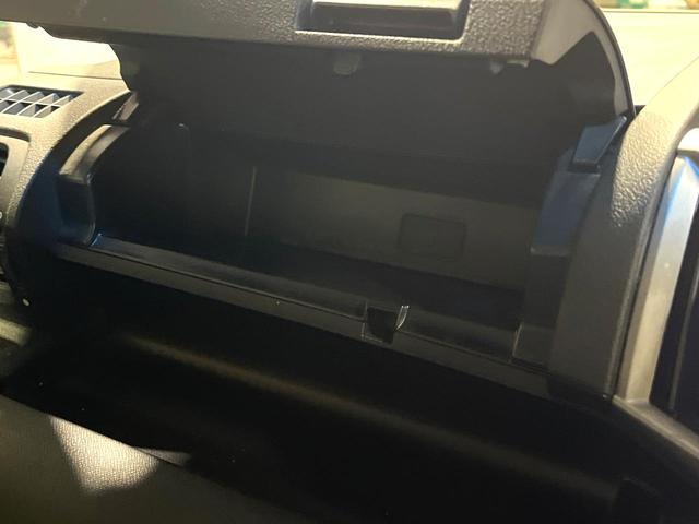 ステップワゴンスパーダ Ｚ　両側電動ドア　純正ＳＤナビ　バックカメラ　禁煙車　スマートキー　ＨＩＤヘッド　ビルトインＥＴＣ　クルコン　純正１６インチアルミ　オートライト　オートエアコン　Ｂｌｕｅｔｏｏｔｈ　ＣＤ　ＤＶＤ再生（38枚目）