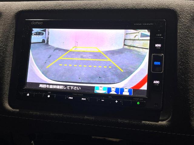 ヴェゼル ハイブリッドＲＳ・ホンダセンシング　バックカメラ　禁煙車　衝突被害軽減システム　ハーフレザーシート　スマートキー　ＬＥＤヘッド　ビルトインＥＴＣ　純正１８インチアルミ　オートライト　デュアルエアコン　Ｂｌｕｅｔｏｏｔｈ　ＣＤ　ＤＶＤ再生（5枚目）