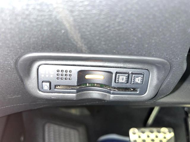 ヴェゼル ハイブリッドＲＳ・ホンダセンシング　バックカメラ　禁煙車　衝突被害軽減システム　ハーフレザーシート　スマートキー　ＬＥＤヘッド　ビルトインＥＴＣ　純正１８インチアルミ　オートライト　デュアルエアコン　Ｂｌｕｅｔｏｏｔｈ　ＣＤ　ＤＶＤ再生（8枚目）