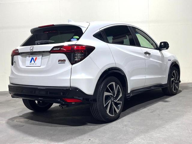 ヴェゼル ハイブリッドＲＳ・ホンダセンシング　バックカメラ　禁煙車　衝突被害軽減システム　ハーフレザーシート　スマートキー　ＬＥＤヘッド　ビルトインＥＴＣ　純正１８インチアルミ　オートライト　デュアルエアコン　Ｂｌｕｅｔｏｏｔｈ　ＣＤ　ＤＶＤ再生（19枚目）