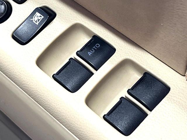 モコ Ｅ　禁煙車　スマートキー　オートライト　オートエアコン　ＣＤ（27枚目）