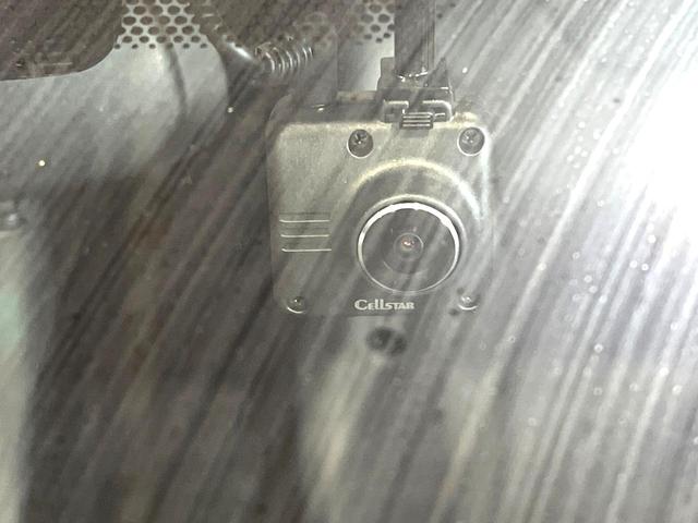 プリウス Sツーリングセレクション HDDナビ バックカメラ 衝突被害軽減システム レーダークルーズ 禁煙車 レザー調シート ドラレコ コーナーセンサー スマートキー LEDヘッド ETC 純正17インチアルミ オートハイビーム(7枚目)