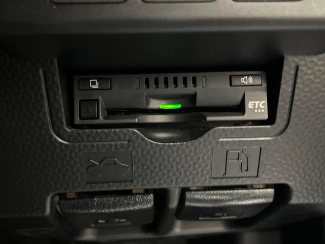 ルーミー カスタムＧ－Ｔ　両側電動ドア　純正ＳＤナビ　バックカメラ　衝突被害軽減システム　禁煙車　スマートキー　ＬＥＤヘッド　ナビ連動ＥＴＣ　クルコン　純正１５インチアルミ　オートライト　オートエアコン　Ｂｌｕｅｔｏｏｔｈ（8枚目）