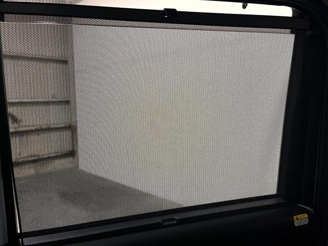 ルーミー カスタムＧ－Ｔ　両側電動ドア　純正ＳＤナビ　バックカメラ　衝突被害軽減システム　禁煙車　スマートキー　ＬＥＤヘッド　ナビ連動ＥＴＣ　クルコン　純正１５インチアルミ　オートライト　オートエアコン　Ｂｌｕｅｔｏｏｔｈ（30枚目）