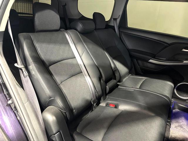 オデッセイ アブソルート　ＨＤＤナビ　バックカメラ　禁煙車　ハーフレザーシート　コーナーセンサー　スマートキー　ＥＴＣ　ＨＩＤヘッド　クルコン　１９インチアルミ　オートライト　オートエアコン　ＣＤ　ＤＶＤ再生　地デジ（10枚目）