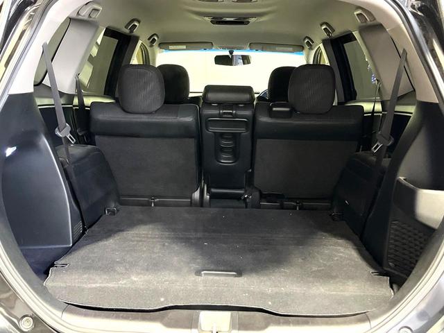 オデッセイ アブソルート　ＨＤＤナビ　バックカメラ　禁煙車　ハーフレザーシート　コーナーセンサー　スマートキー　ＥＴＣ　ＨＩＤヘッド　クルコン　１９インチアルミ　オートライト　オートエアコン　ＣＤ　ＤＶＤ再生　地デジ（12枚目）